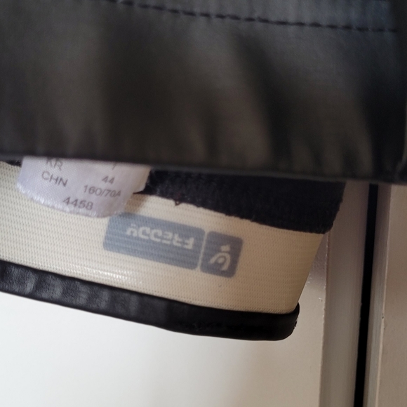 Women's Leather Pants - Picture 2 of 3